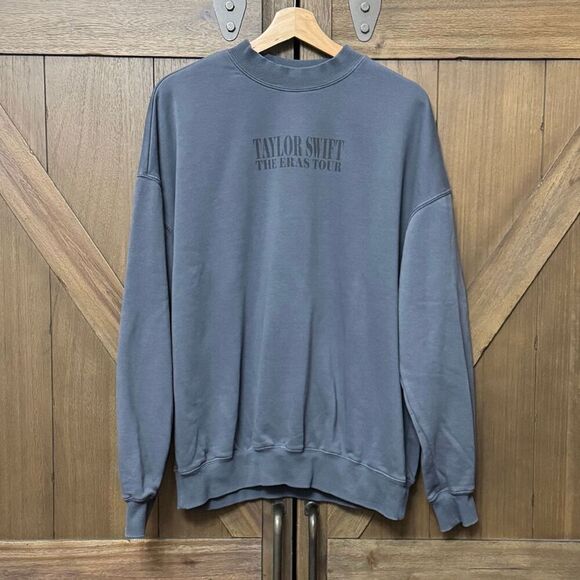 NEW The Eras Tour Authentic Blue Crewneck Sweatshirt Taylor Swift 2023 Medium - Picture 2 of 6